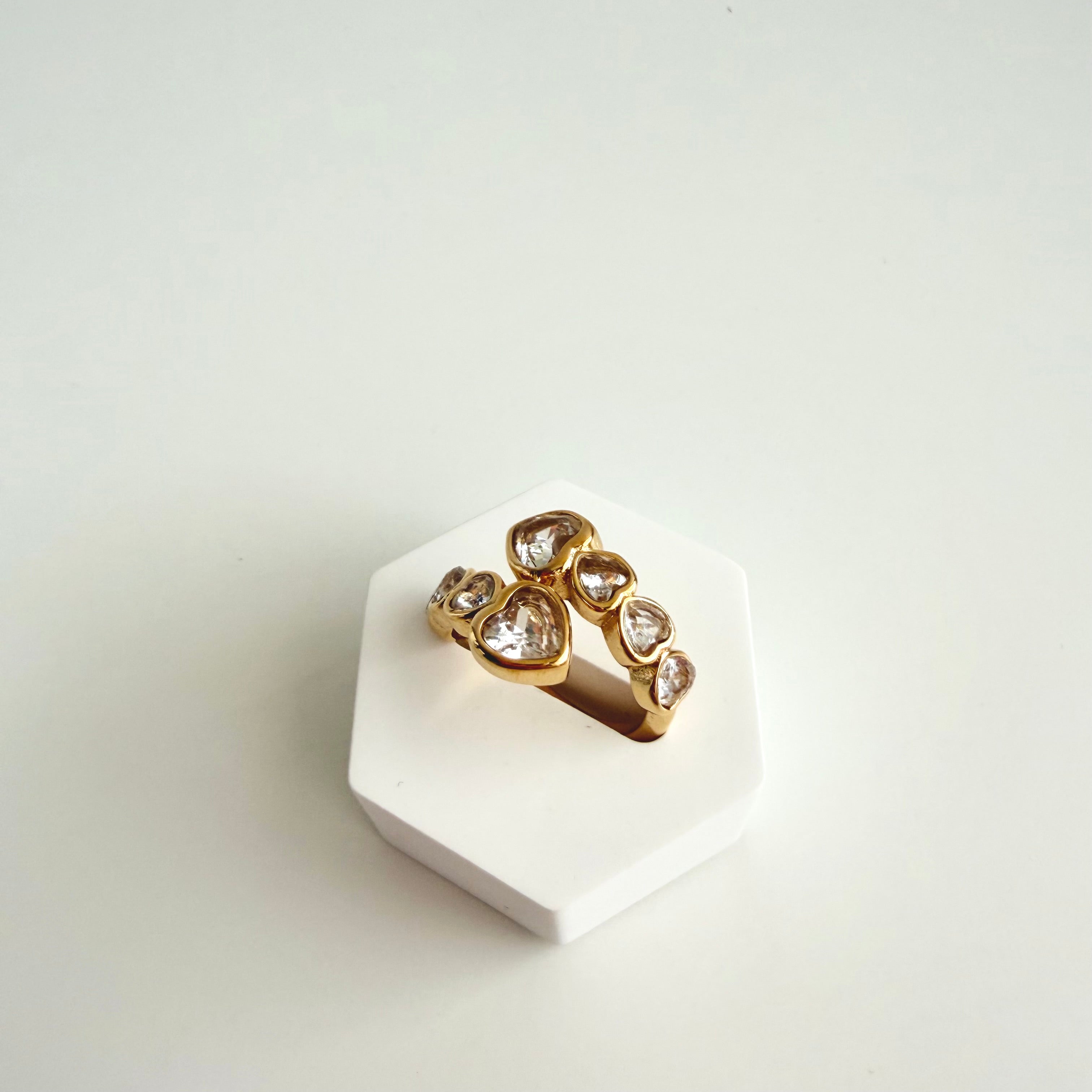 Mila – Gold Heart Crystal Statement Ring 💖