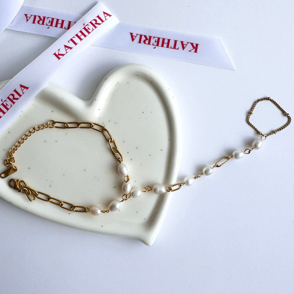 Camille – Pearl Chain Hand Bracelet 🤍✨