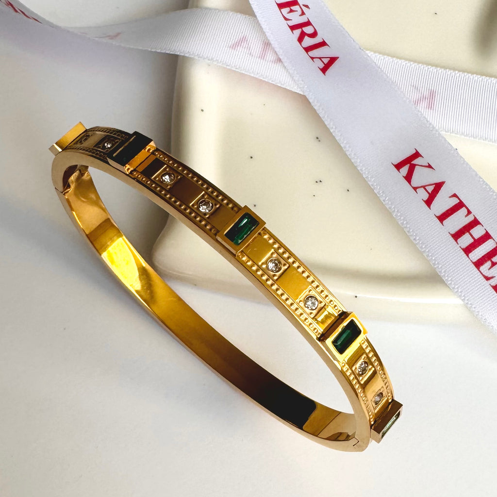 Amelia – 18K Gold Plated Stainless Steel Bangle ✨