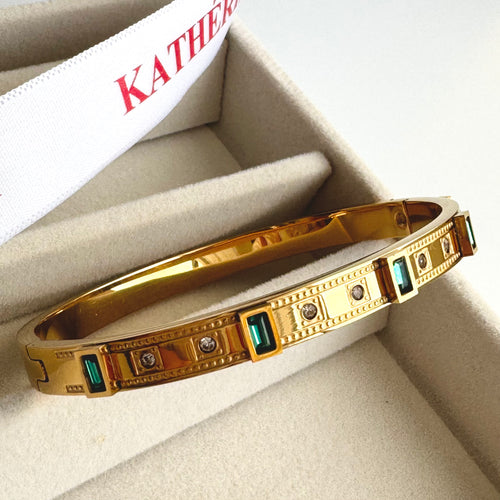 Amelia – 18K Gold Plated Stainless Steel Bangle ✨