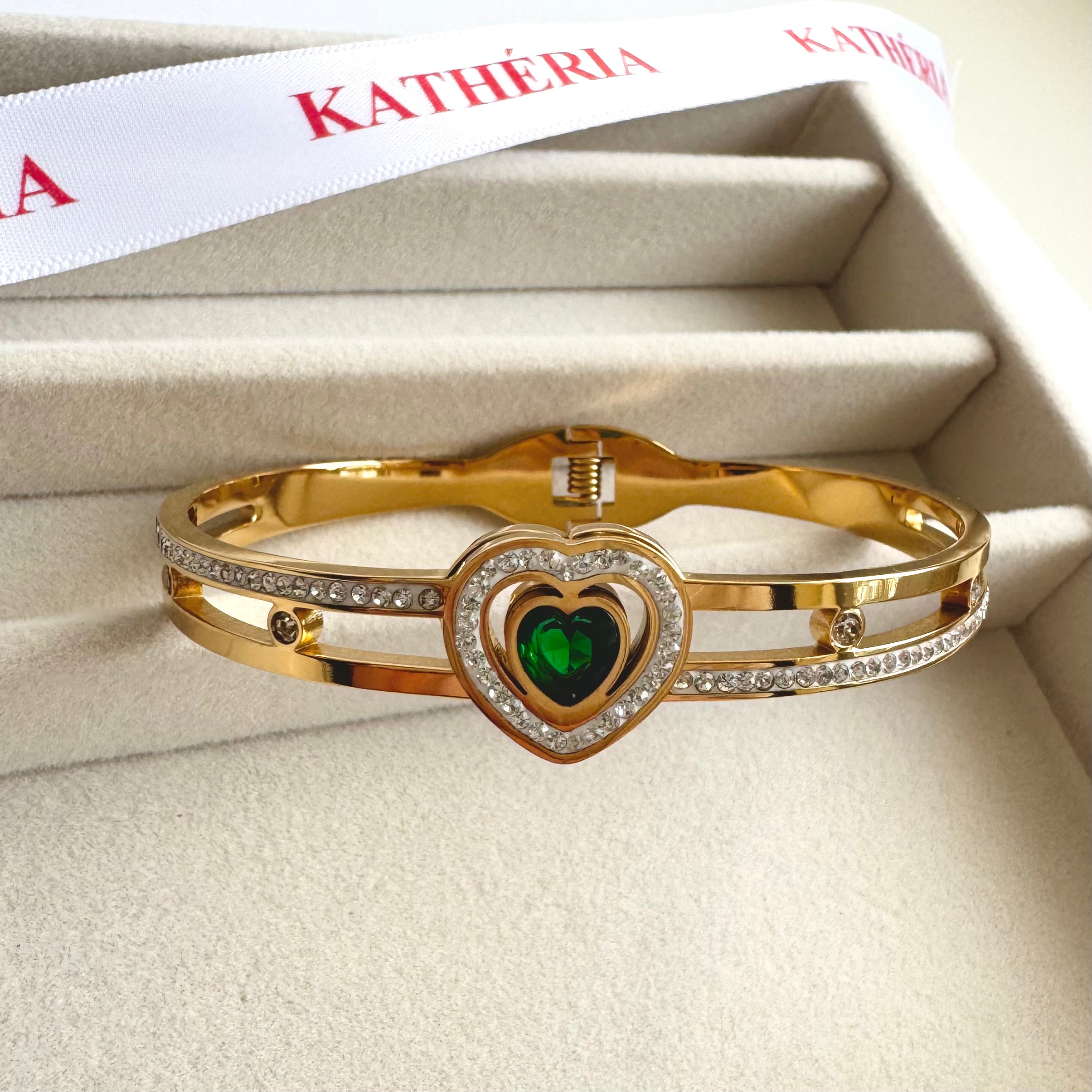 Sophia – Heart of Emerald Bracelet ✨