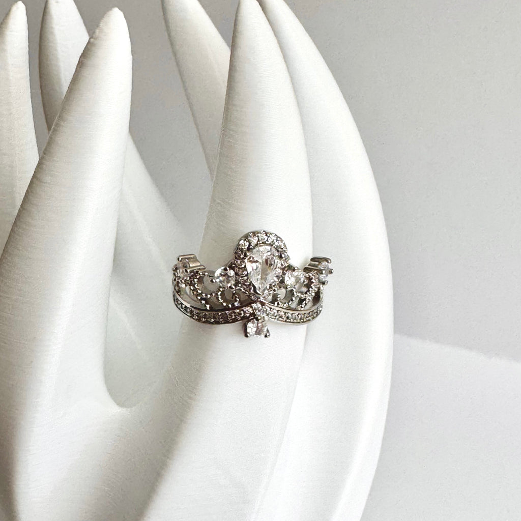 Mia — Adjustable Ring 👑