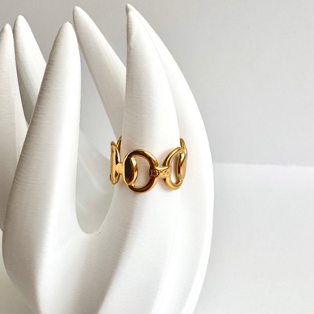 Kelly  – Adjustable Gold Link Ring ✨