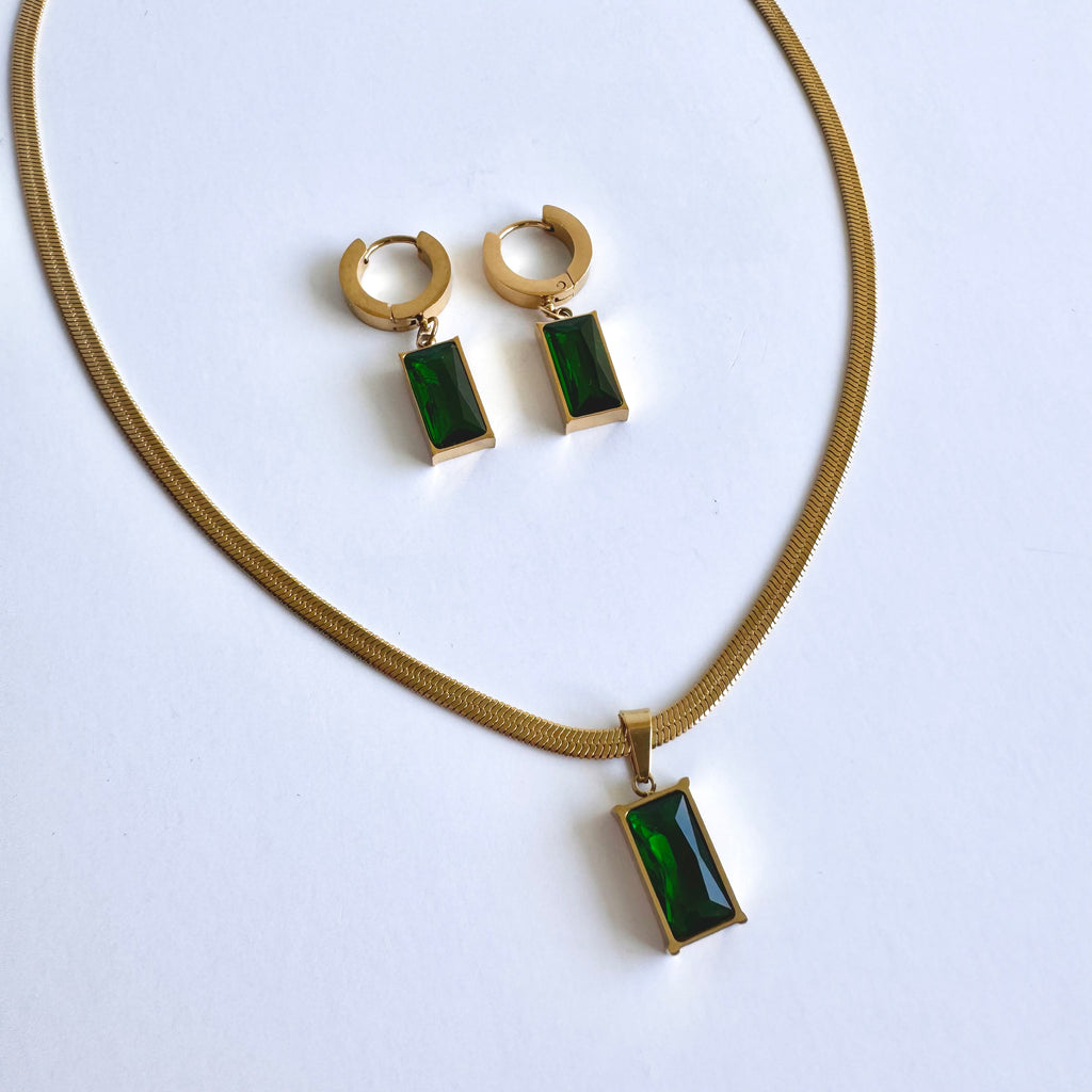 Juliette – Emerald Green 18K Gold Plated Drop Earrings 💚✨