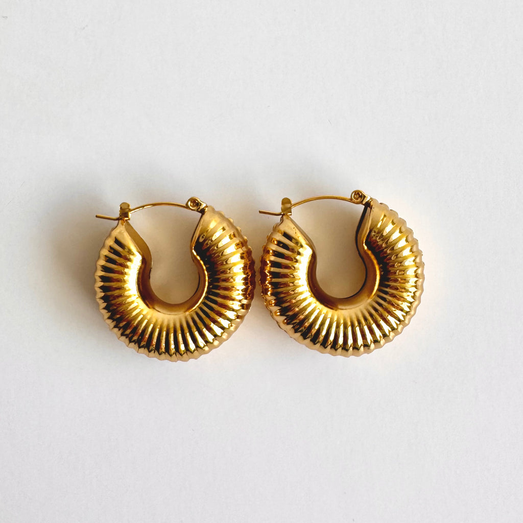 Valentina – Sculpted Gold 18K Plated Hoop Earrings ✨💛