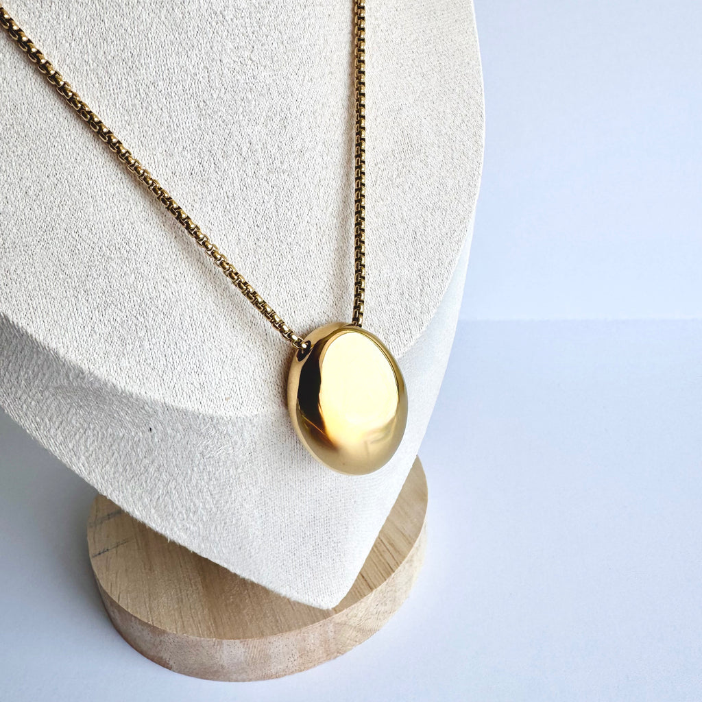 Audrie – Gold Plated Smooth Pebble Necklace ✨