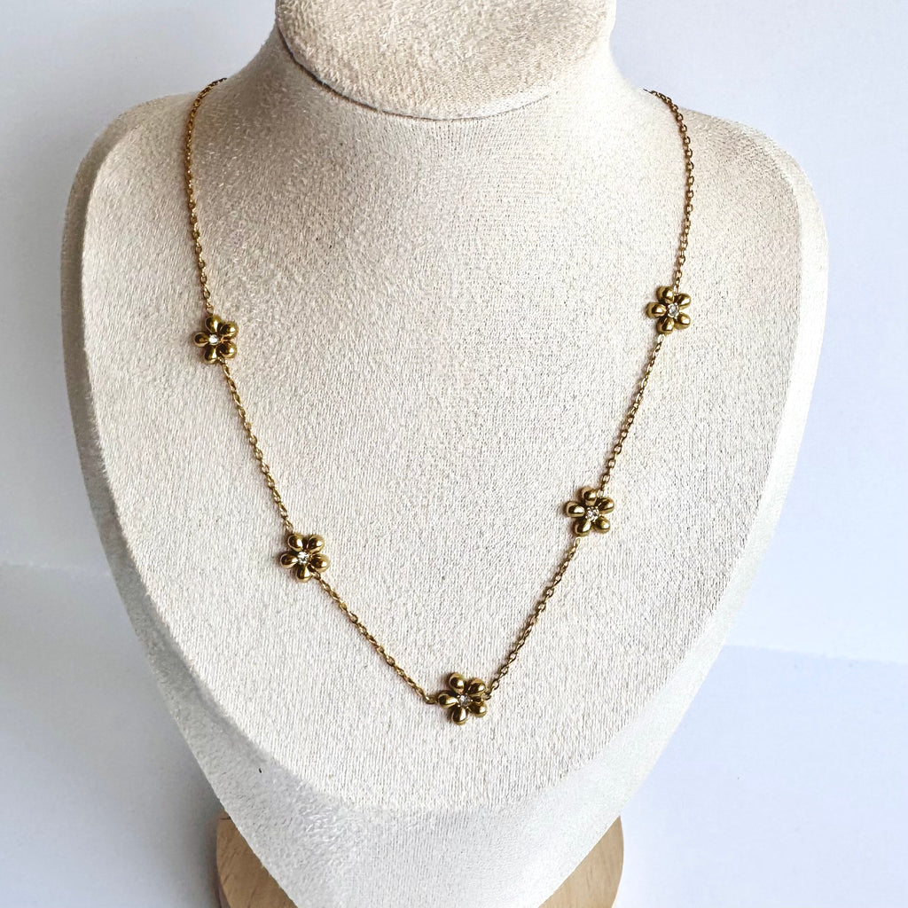 Luna – Gold Plated Floral Charm Necklace  🌼✨