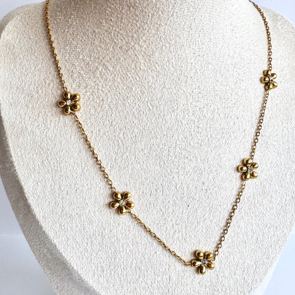 Luna – Gold Plated Floral Charm Necklace  🌼✨