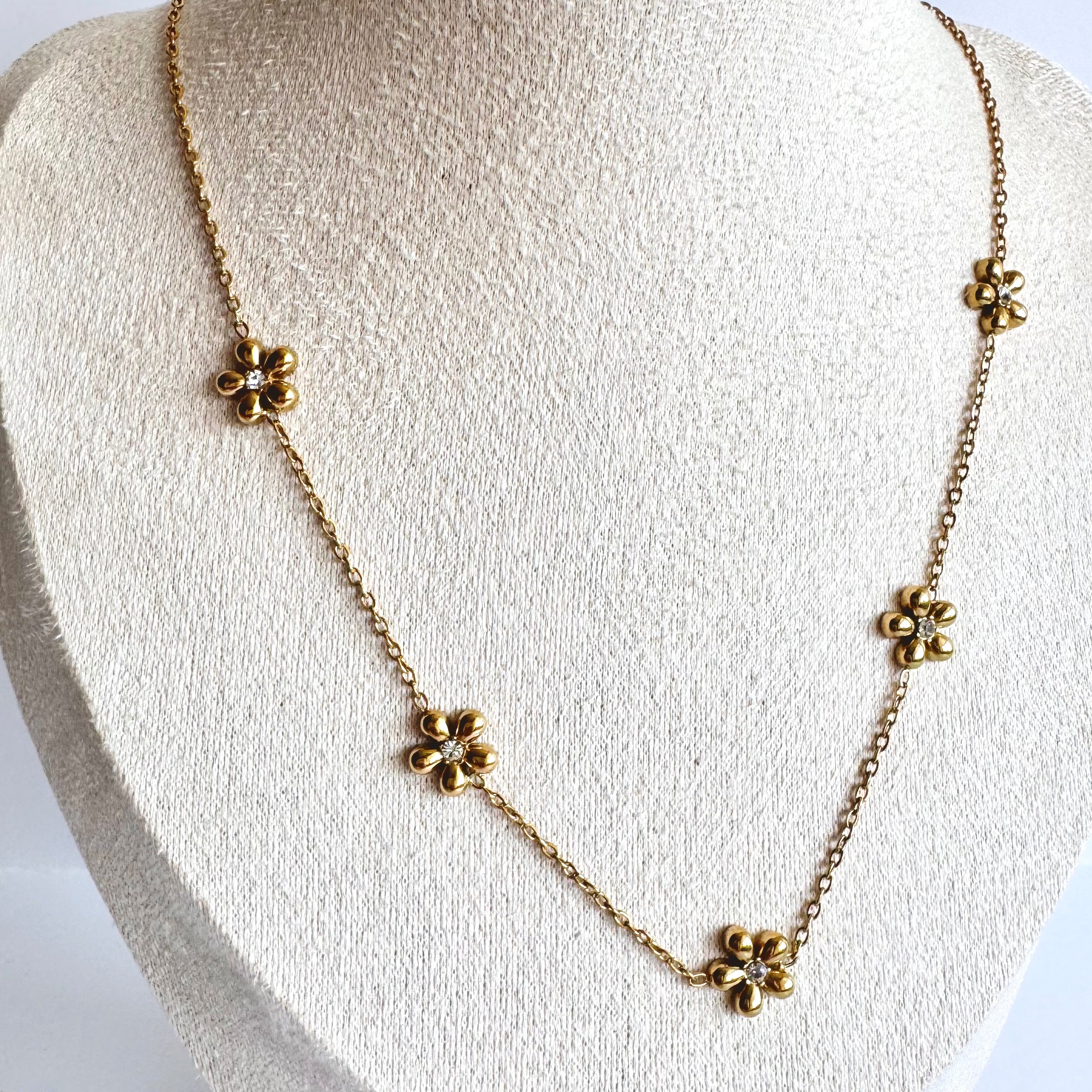 Luna – Gold Plated Floral Charm Necklace  🌼✨