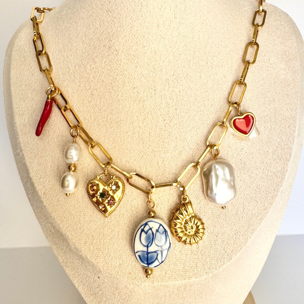 Grace – Golden Charm Chain Necklace ❤️✨