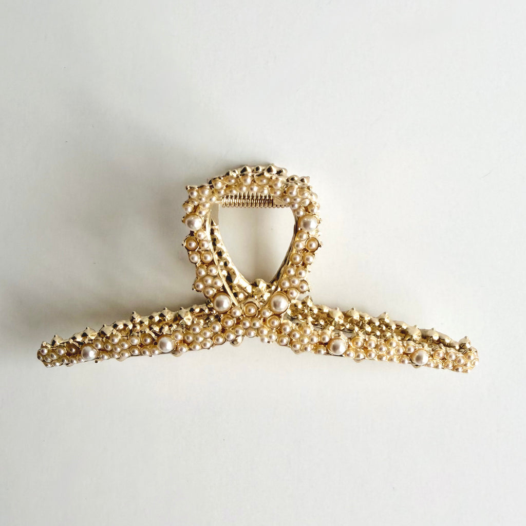 ✨ Pearl Luxe Bow Hair Clip 🤍